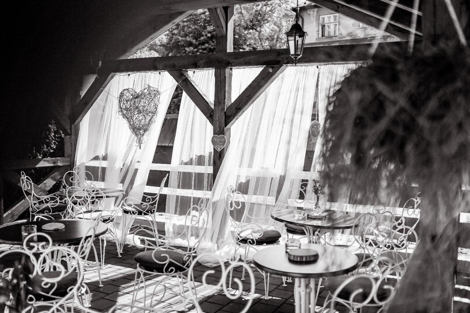 Penzion A Restaurace Stare Casy Horní Bečva Exteriör bild