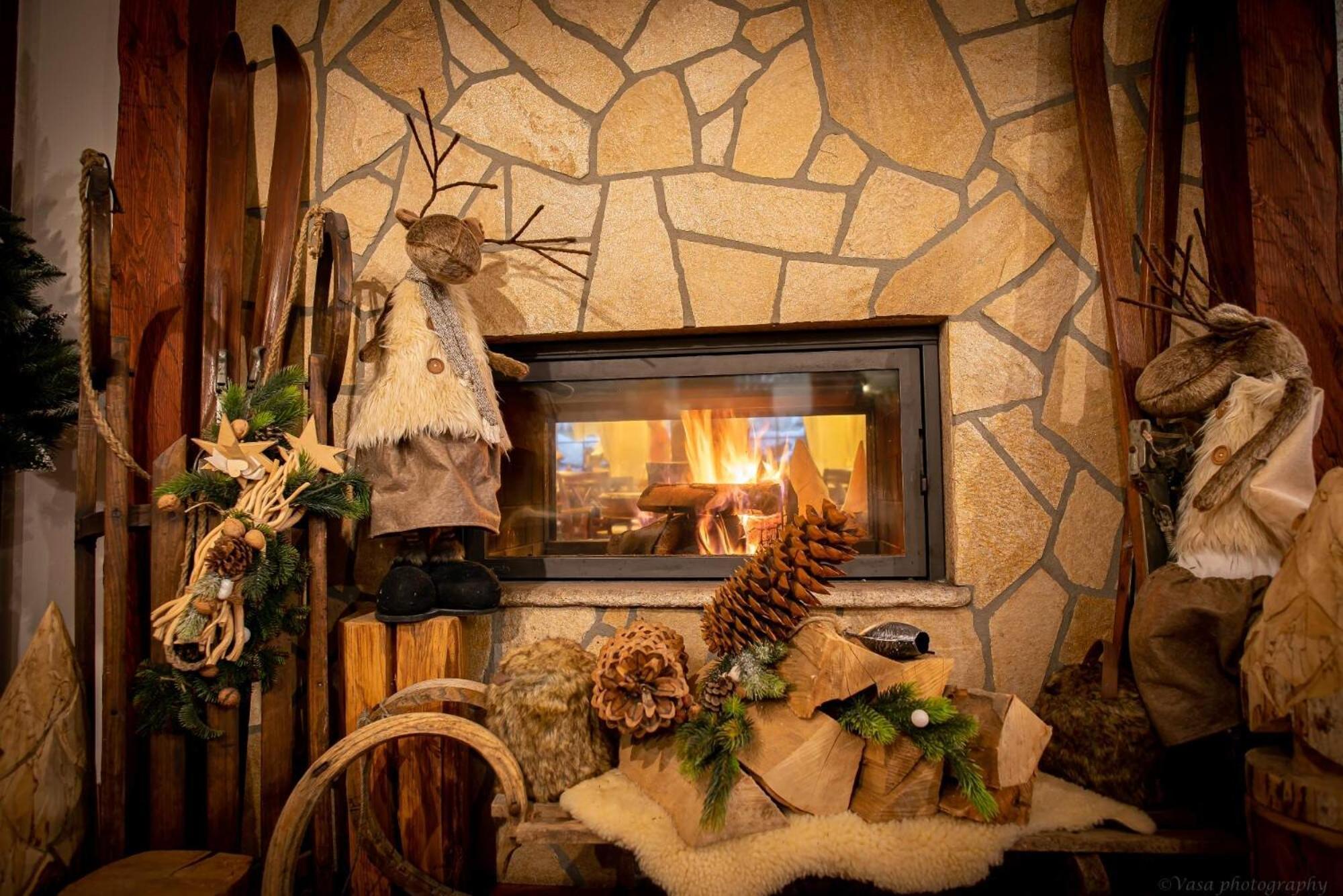 Penzion A Restaurace Stare Casy Horní Bečva Exteriör bild