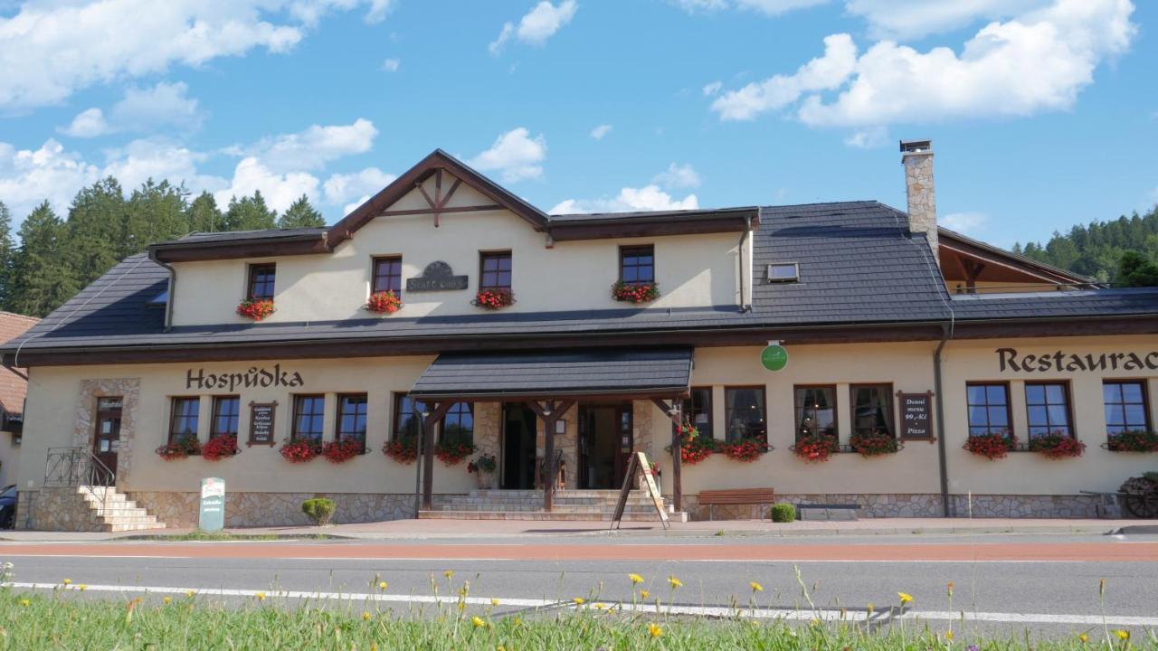 Penzion A Restaurace Stare Casy Horní Bečva Exteriör bild